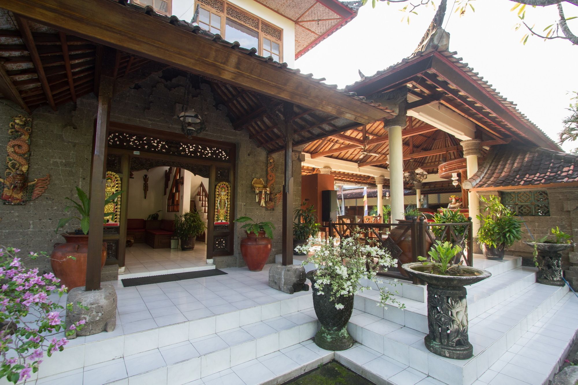 Hotel Bali Warma Denpasar  Exterior photo